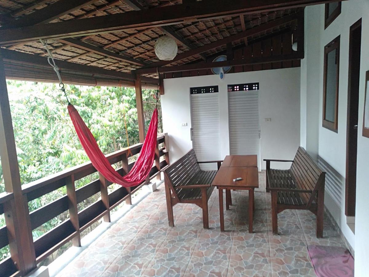 Treetop Guesthouse And Bungalows Sabang  Buitenkant foto