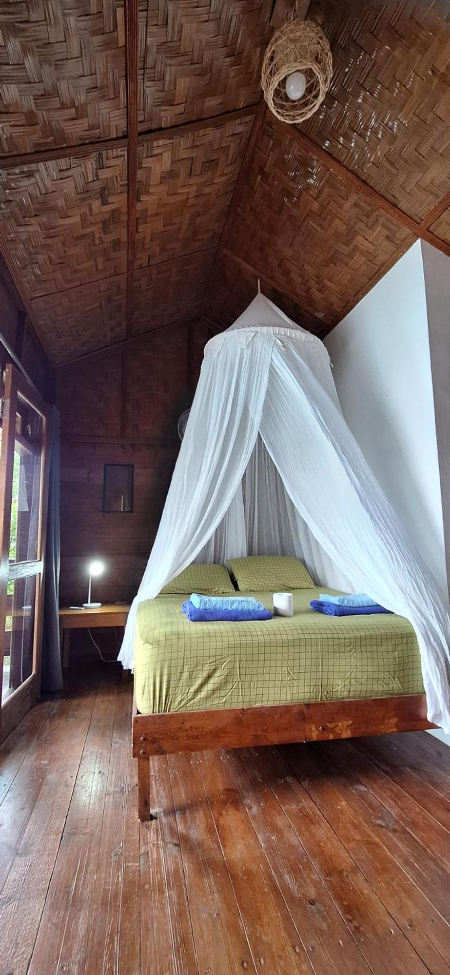 Treetop Guesthouse And Bungalows Sabang  Buitenkant foto