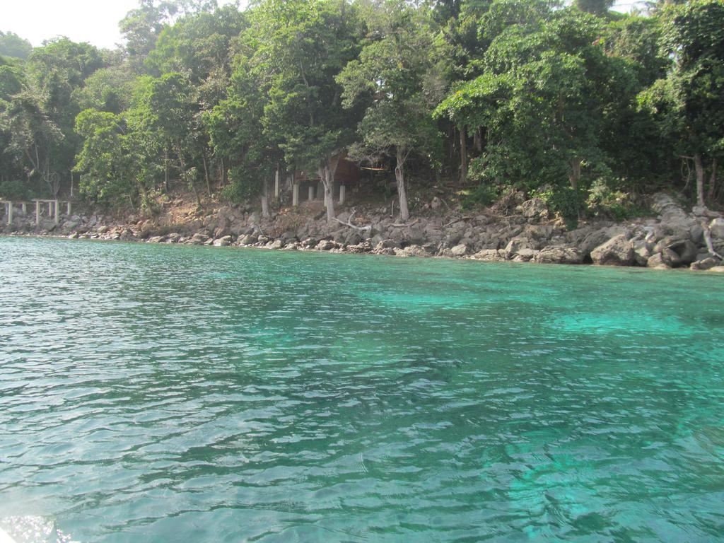 Treetop Guesthouse And Bungalows Sabang  Buitenkant foto