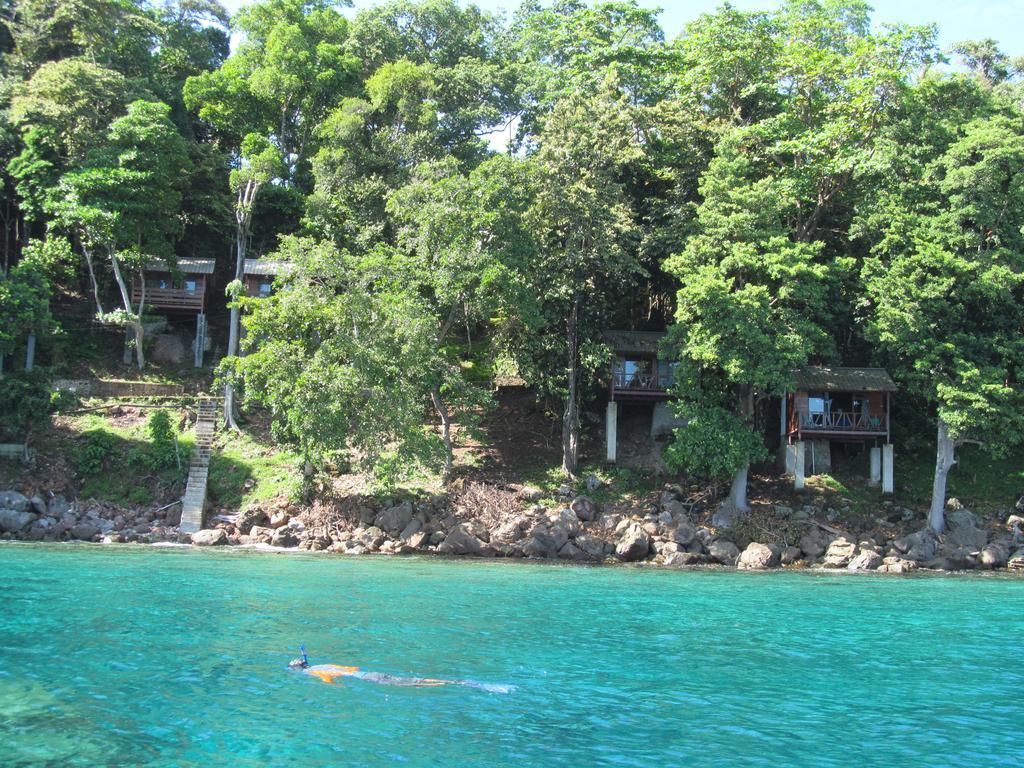 Treetop Guesthouse And Bungalows Sabang  Buitenkant foto